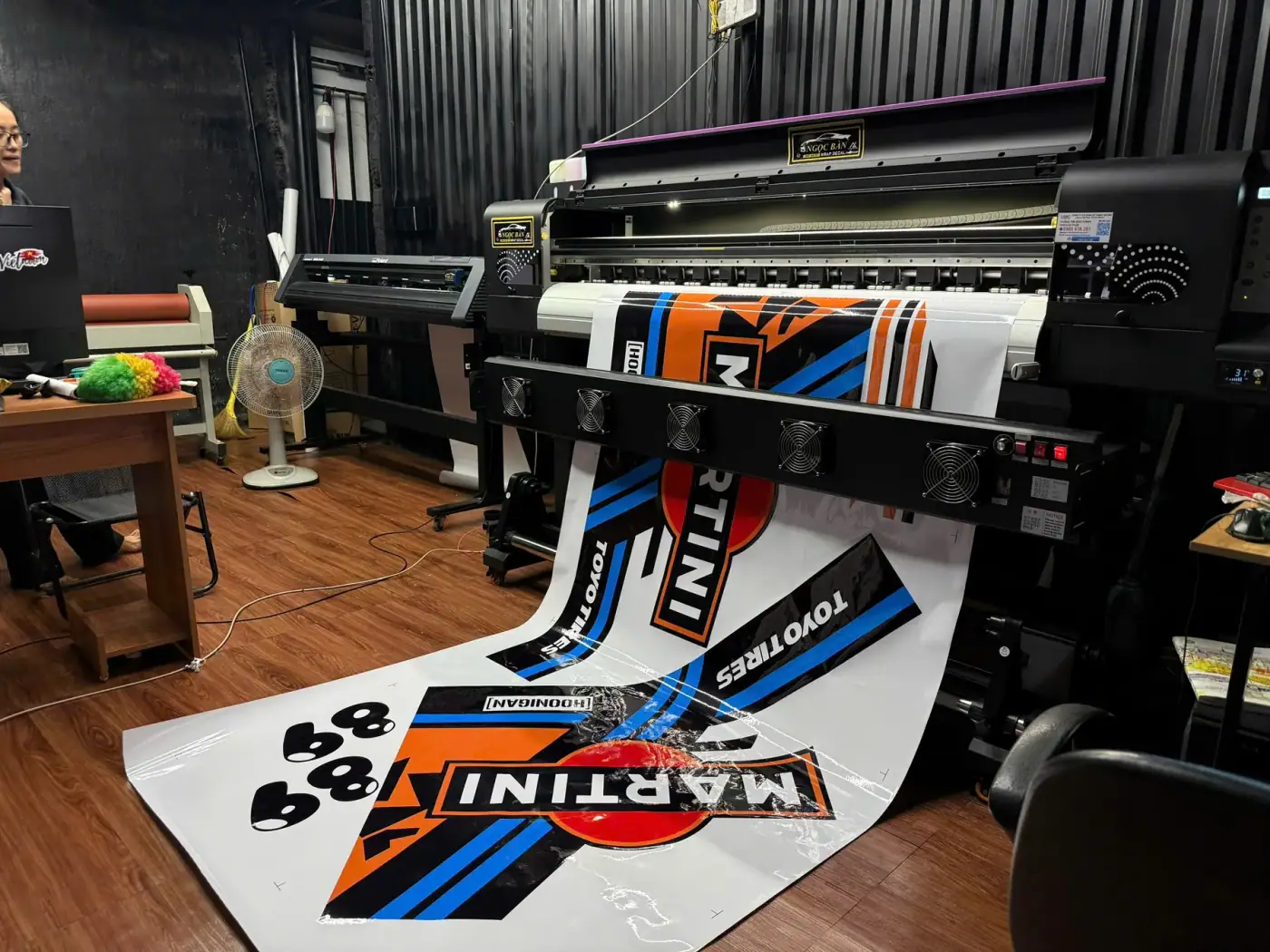 Vinfast VF3 - Tem sườn thể thao 